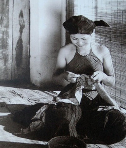 Mê mẩn #039;lưng ong#039; của phụ nữ Việt xưa - 2