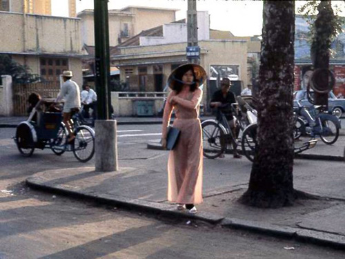 Mê mẩn #039;lưng ong#039; của phụ nữ Việt xưa - 10