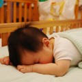 Làm mẹ - Mẹ để ngủ sấp, dễ mất con?