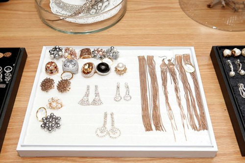 Showroom bạc tỷ của NTK trẻ - 14