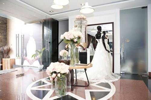 Showroom bạc tỷ của NTK trẻ - 5