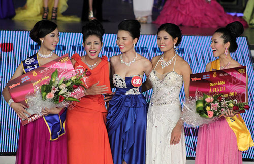 Ngọc Hân nhớ lại thời quot;ngố tàuquot; mới đăng quang - 6