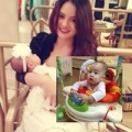 Làng sao - Vũ Thu Phương khoe ảnh con gái tập đi