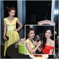 Làng sao - Siêu mẫu Lan Hương đón sinh nhật ấm áp