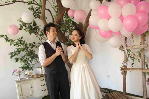 Hương Giang Idol thắm thiết bên #039;#039;bạn trai#039;#039; Rumani - 10
