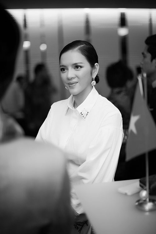 Lý Nhã Kỳ - Hồng Nhung đụng quot;dao kéoquot;? - 13