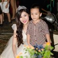Làng sao - Á hậu Tú Anh làm chị Hằng bên Mr. Đàm