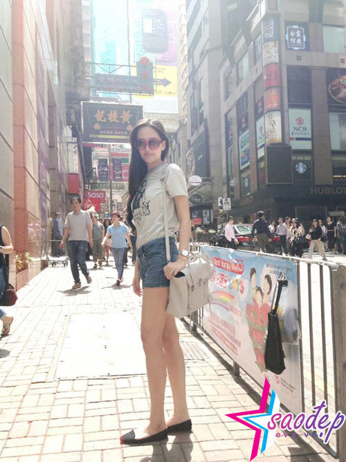 Sao đẹp: Tóc Tiên, Mai Phương Thúy #039;đụng#039; mốt không quần - 6