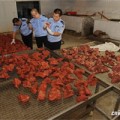 Tin tức - Phù phép 17,5 tấn thịt lợn thành thịt bò bằng phụ gia