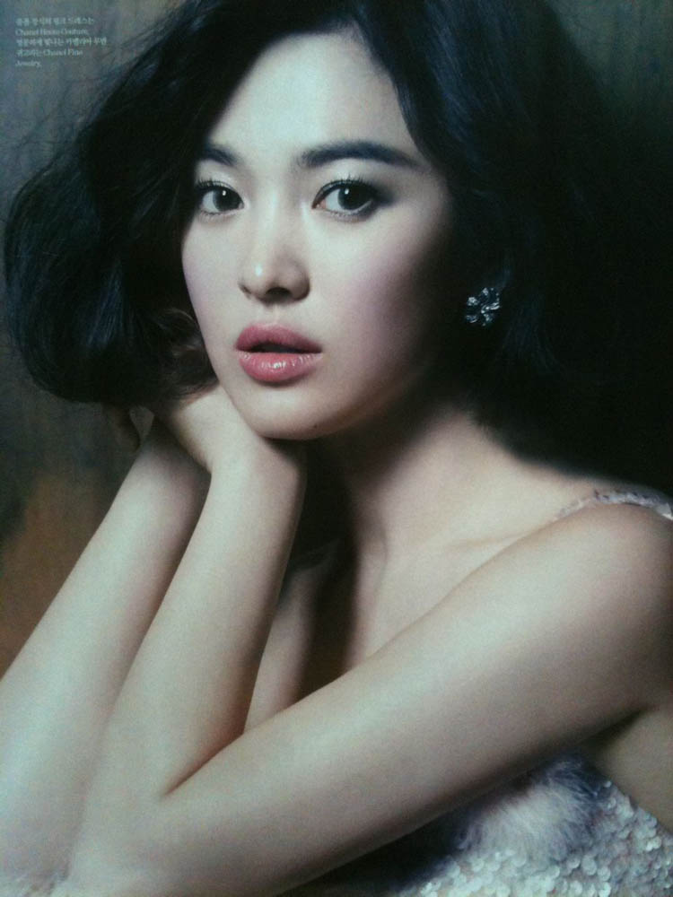 Song Hyo Kyo trên Harper's Bazaar
