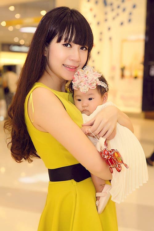 Nhóc tì nhà Lý Hải xúng xính đi Trung thu - 6