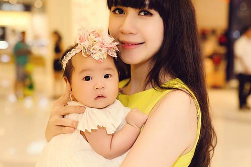 Nhóc tì nhà Lý Hải xúng xính đi Trung thu - 8