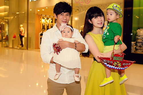 Nhóc tì nhà Lý Hải xúng xính đi Trung thu - 10