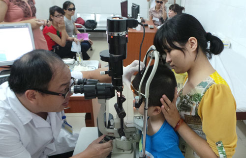 Phòng bị kỹ con tôi vẫn đau mắt đỏ - 1