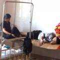 Tin tức - Ăn dưa chuột, 10 học sinh ngộ độc