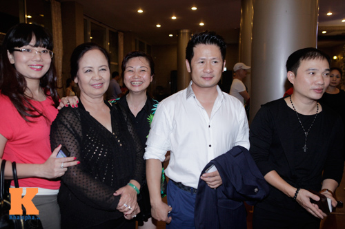 Bằng Kiều thân mật với quot;tình cũquot; Mỹ Linh - 7