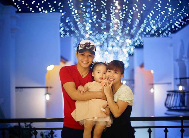 Gia đình hạnh phúc của nam diễn viên Hồng Đăng.

