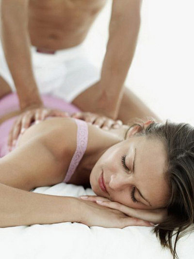 Lấy chồng già, ngoại tình để giải khuây - 1