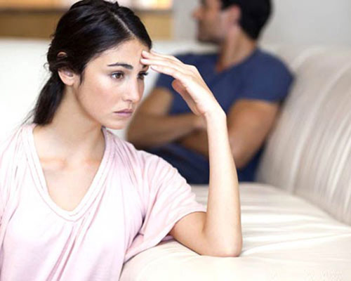 Lấy chồng già, ngoại tình để giải khuây - 2