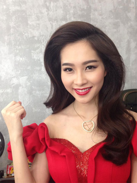 Ngỡ ngàng thân hình cực chuẩn của Thủy Tiên - 2