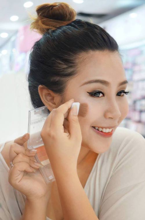 Hot girl Gào tự tin để mặt mộc nhiều mụn - 4