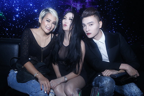 Anh Thúy X-Factor mặt ngày càng tự nhiên - 11