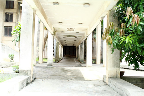 Bí ẩn ngôi nhà ma bị bỏ hoang ở #039;khu đất kim cương#039; - 5