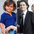 Làng sao - Nhóc Flynn giống y hệt bố Orlando Bloom