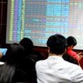 Mua sắm - Giá cả - Chứng khoán giằng co, tiền lại “chảy” mạnh