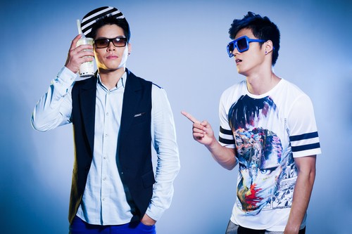 Lâm Vinh Hải đọ độ quot;nhắngquot; cùng John Huy Trần - 9