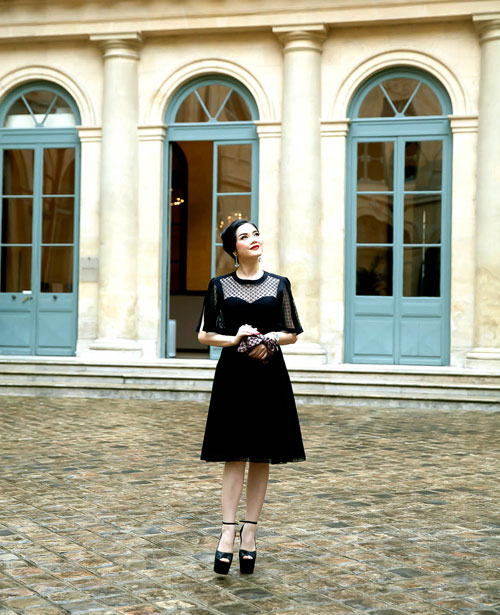 Lý Nhã Kỳ đẹp dịu dàng tại show Alexis Mabille - 1
