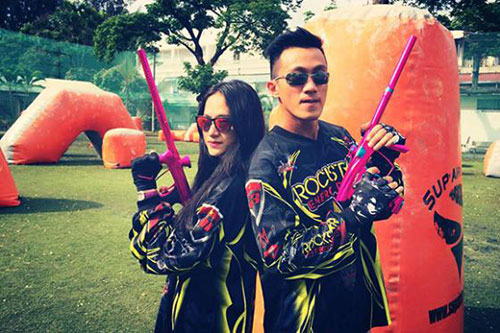 Bạn trai Việt kiều cưng chiều Hương Giang Idol - 12