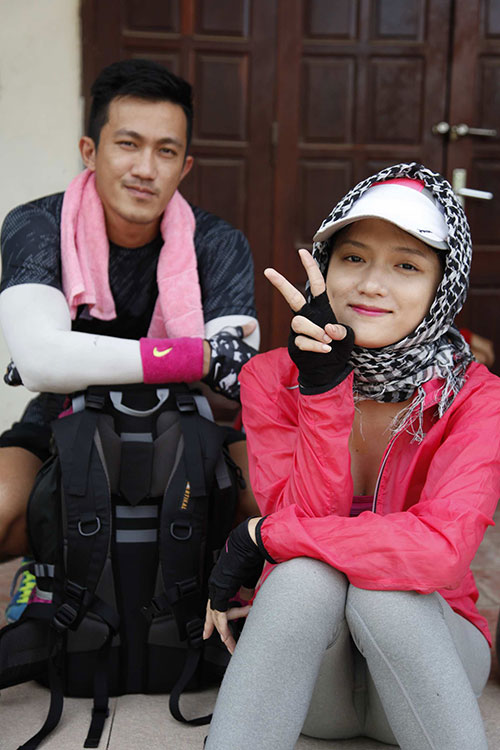 Bạn trai Việt kiều cưng chiều Hương Giang Idol - 3