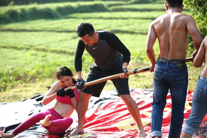 Bạn trai Việt kiều cưng chiều Hương Giang Idol - 17