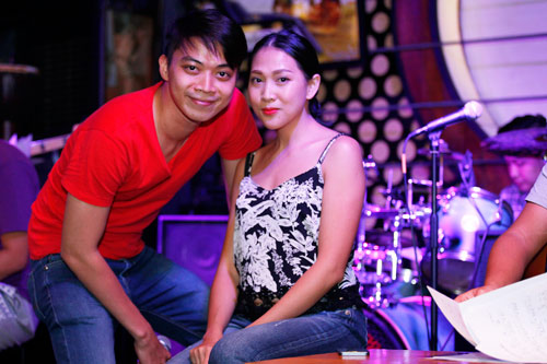 Ngọc Lễ lãng mạn hôn lên má Phương Thảo - 15