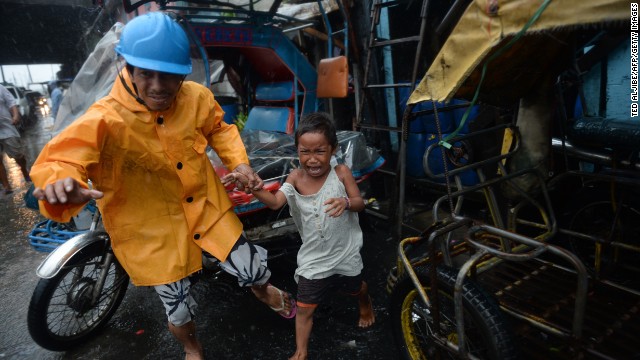 Chùm ảnh: Bão Rammasun tàn phá Philippines - 7