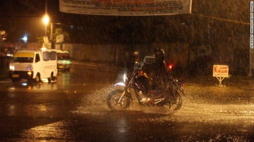 Chùm ảnh: Bão Rammasun tàn phá Philippines - 9