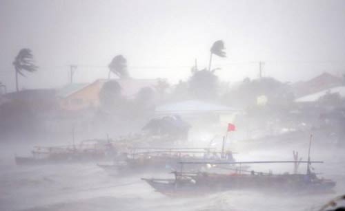 Chùm ảnh: Bão Rammasun tàn phá Philippines - 5