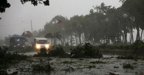 Chùm ảnh: Bão Rammasun tàn phá Philippines - 6