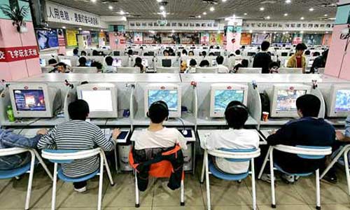 Vợ chồng 9X bán 2 con lấy tiền... chơi game - 2