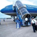 Tin tức - 3.000 khách Vietnam Airlines bị ảnh hưởng vì bão số 2