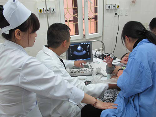 Bị bệnh tim vẫn “vượt cạn” - 1