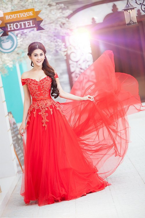 Lâm Chi Khanh được mệnh danh quot;nữ hoàng váy cướiquot; - 10