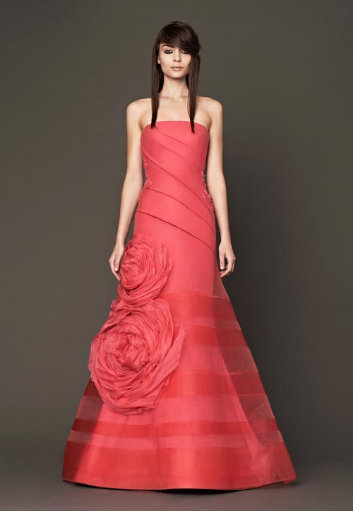 quot;Suy nghĩ màu hồng!quot; từ áo cưới Vera Wang - 11
