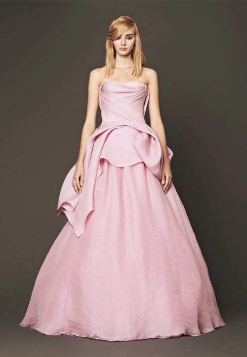 quot;Suy nghĩ màu hồng!quot; từ áo cưới Vera Wang - 3