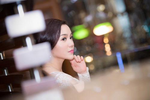 Ngọc Anh đẹp kiêu sa, khoe vòng ba gợi cảm - 11