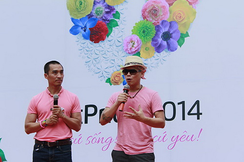 Anh Thúy quot;quậy tưngquot; ủng hộ người đồng tính - 12