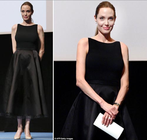 Angelina Jolie- Nữ hoàng váy đen - 13