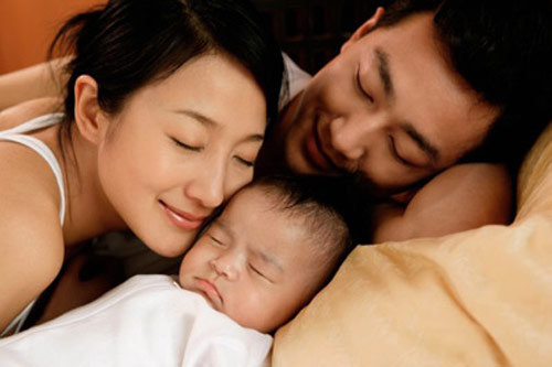 Chồng bảo không thiết sống nếu không có con trai - 1