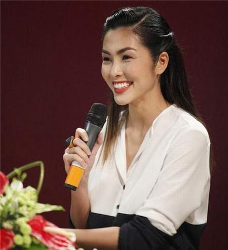 Tăng Thanh Hà gây tranh cãi khi làm giám khảo - 2